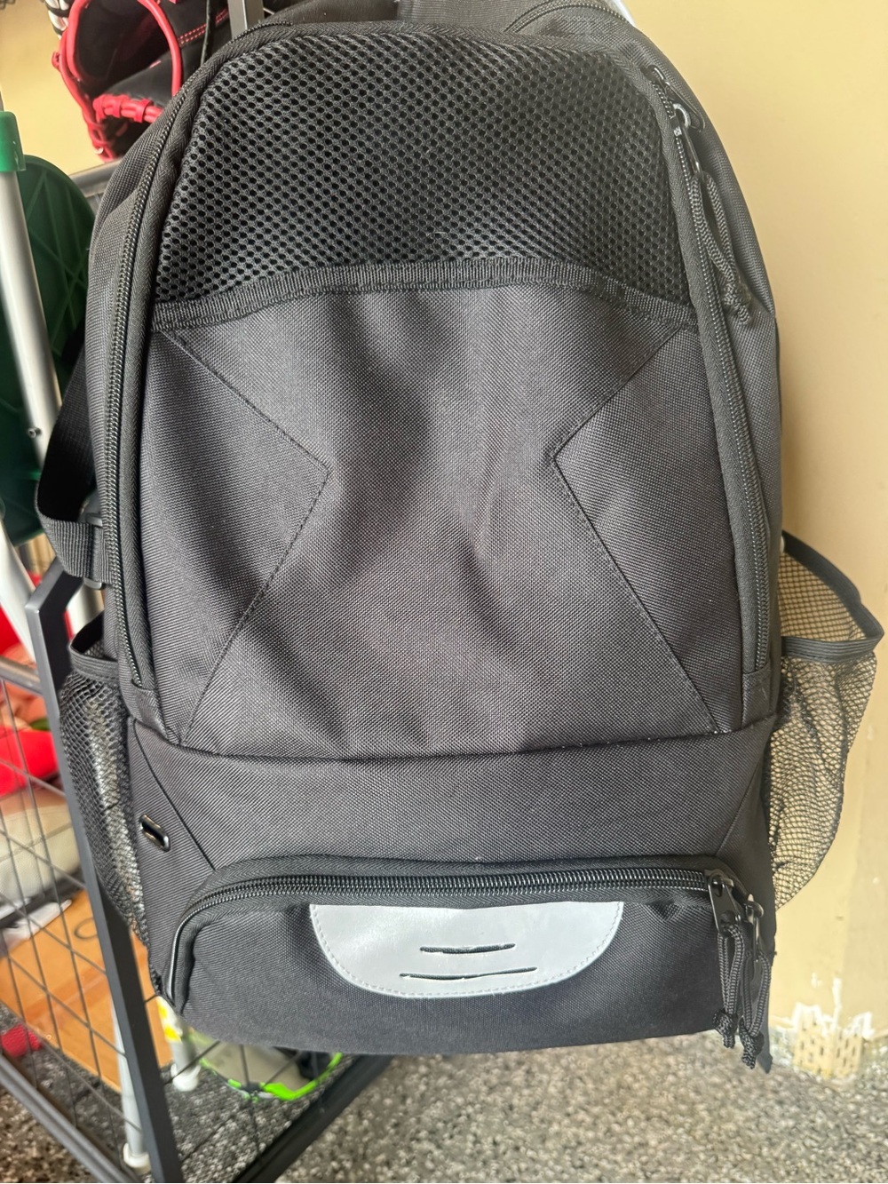 Basketball backpack basically NEW with ball and shoe compartments